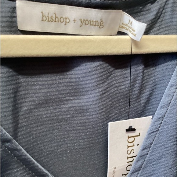 Bishop +Young  pebbled satin twice karlie gray blouse‎ size M - Picture 4 of 10